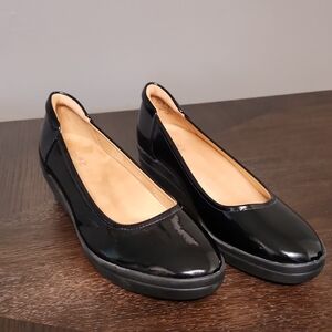Naturalizer Black Patent Shoes